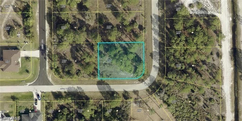 822 Appleton Ave., Lehigh Acres, FL 33974