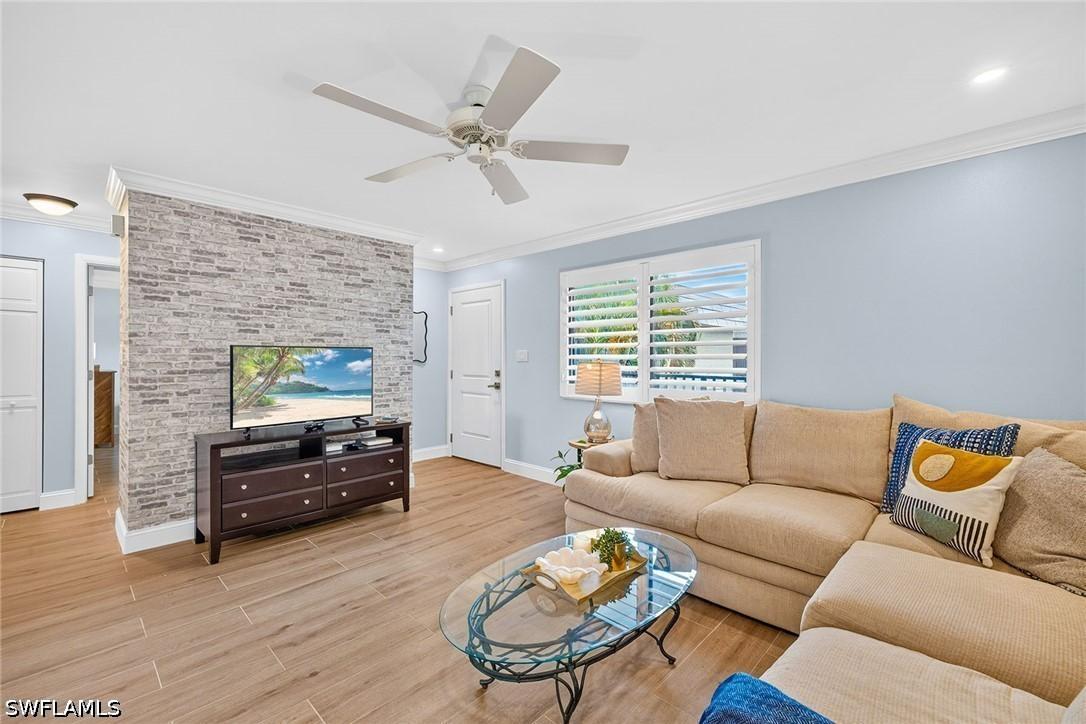 788 Park Shore Dr. #D36, Naples, FL 34103