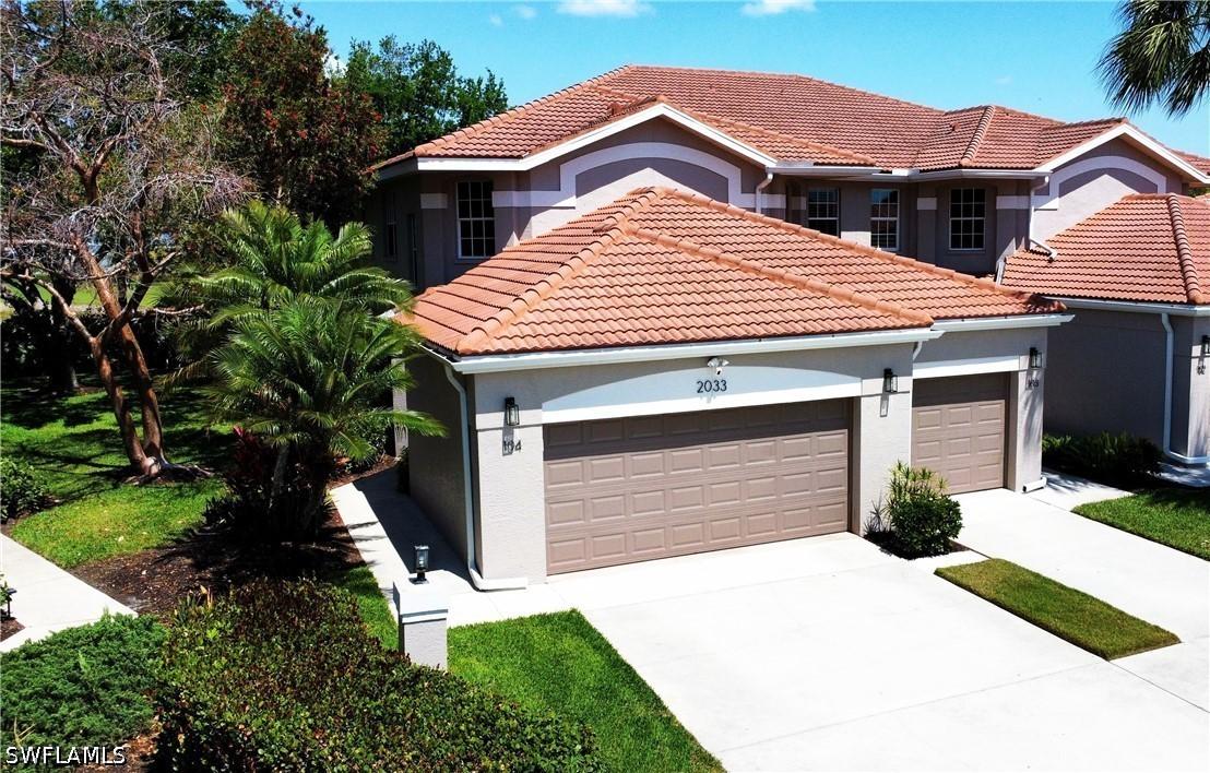 2033 Crestview Way #104, Naples, FL 34119