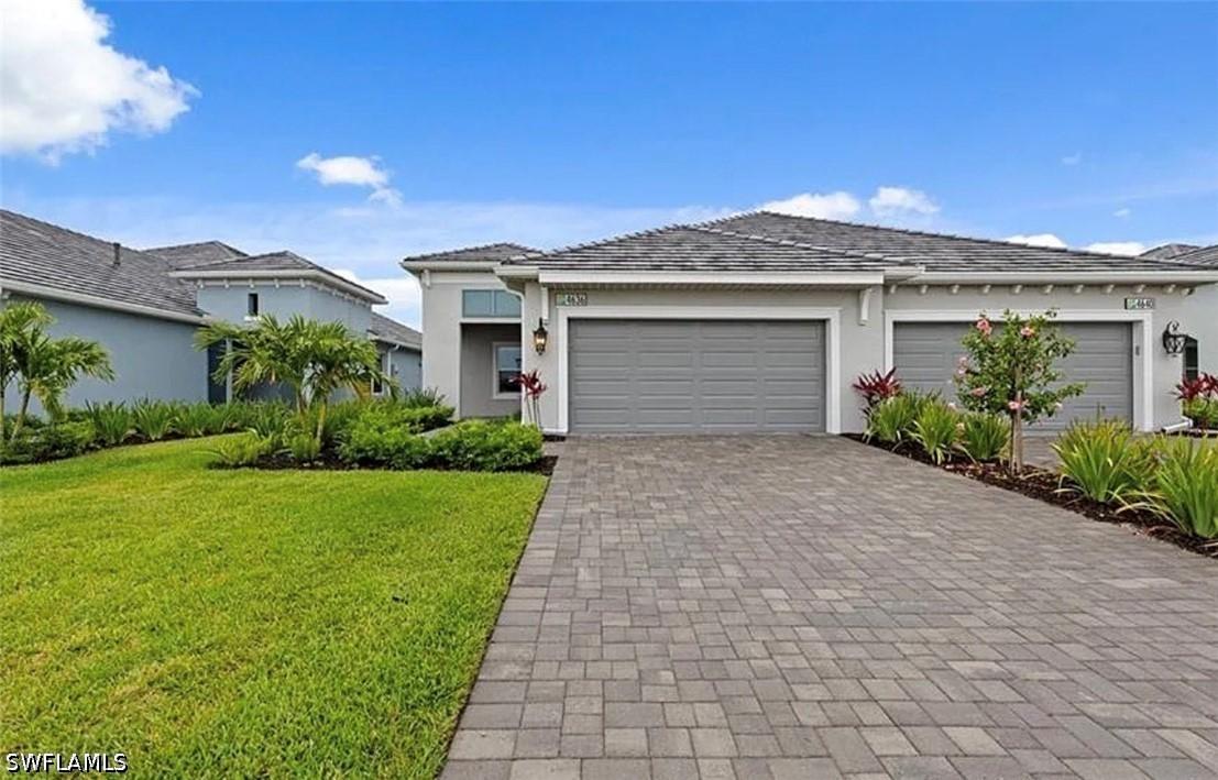 4636 Skysail Dr., Naples, FL 34120