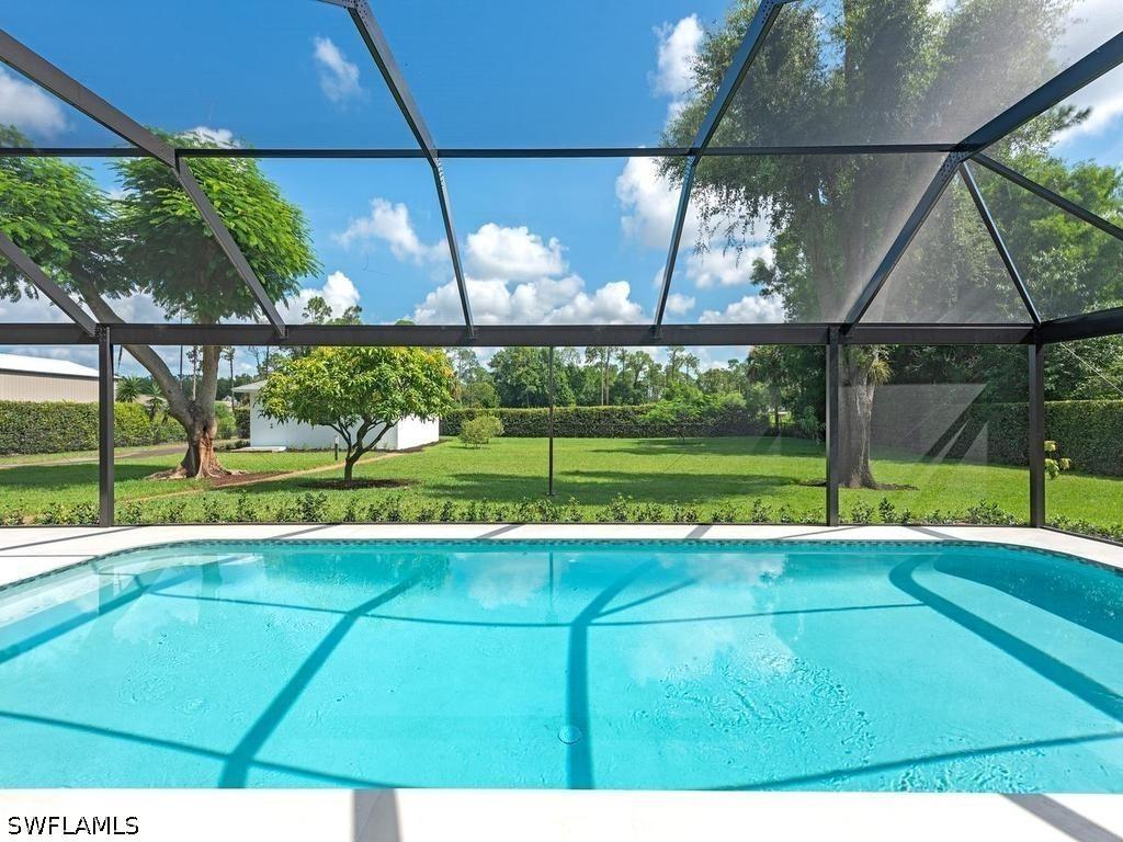 5520 Cynthia Ln., Naples, FL 34112