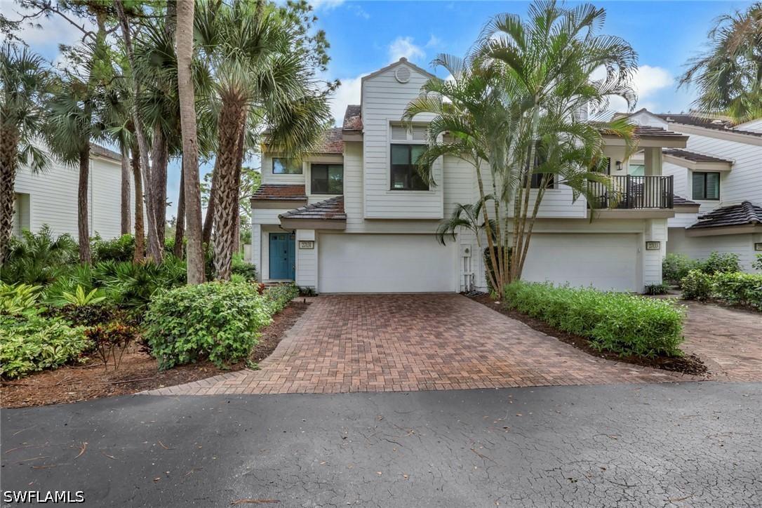 27131 Oakwood Lake Dr., Bonita Springs, FL 34134