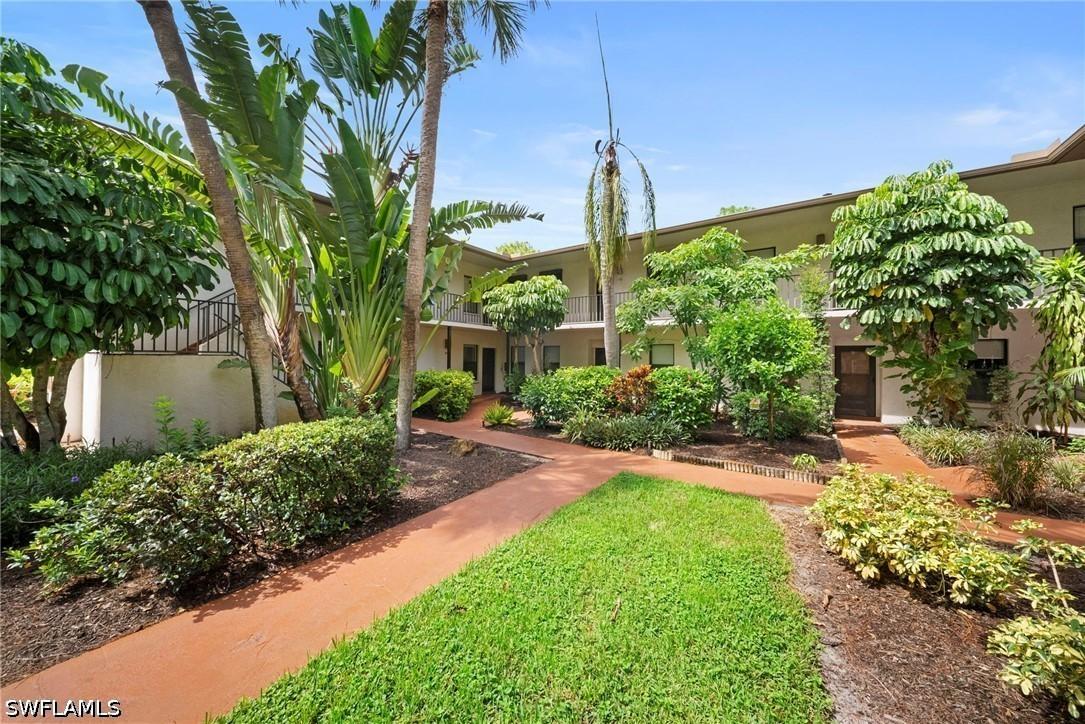 1833 Courtyard Way #105, Naples, FL 34112