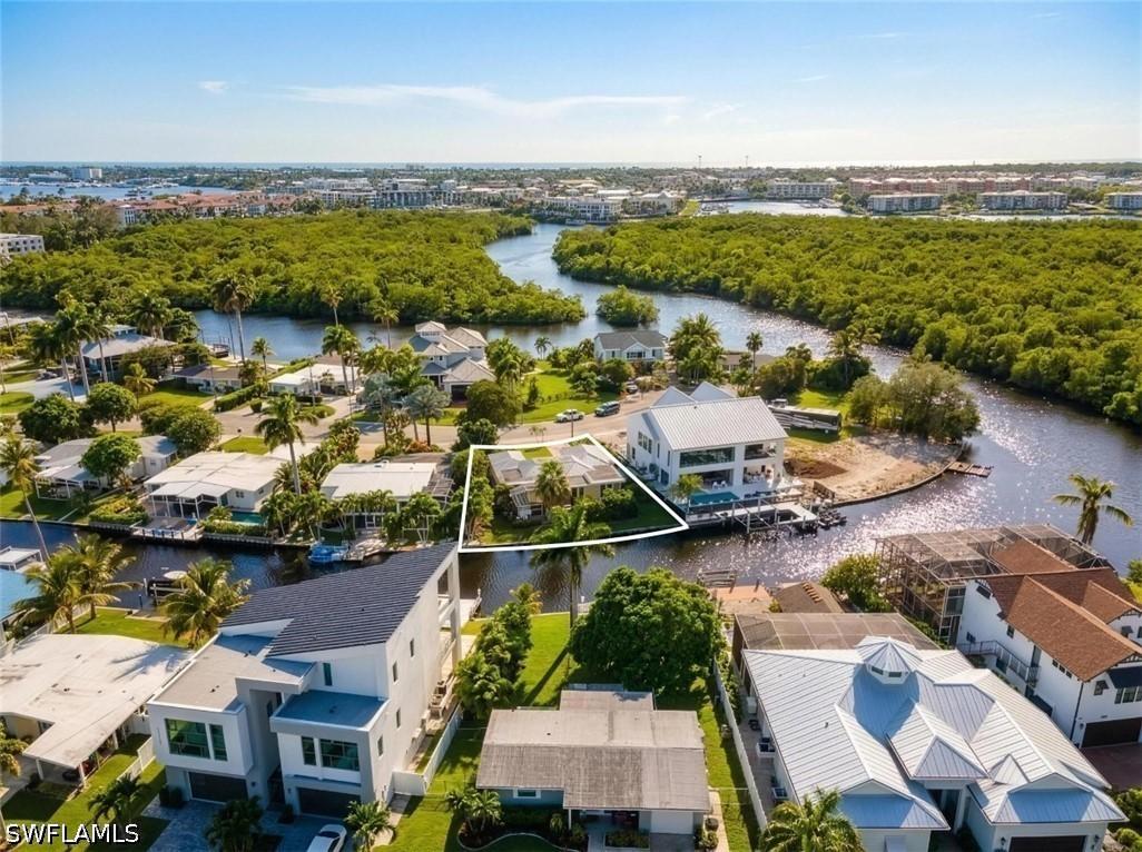 1765 Harbor Ln., Naples, FL 34104