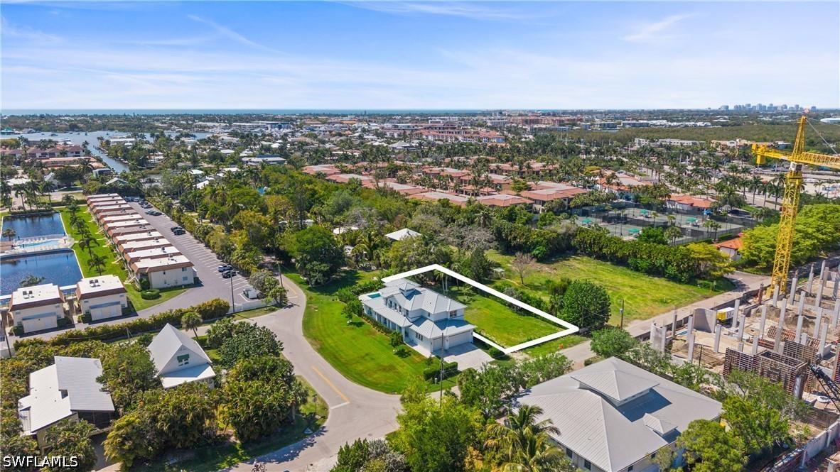 1972 Frederick St., Naples, FL 34112