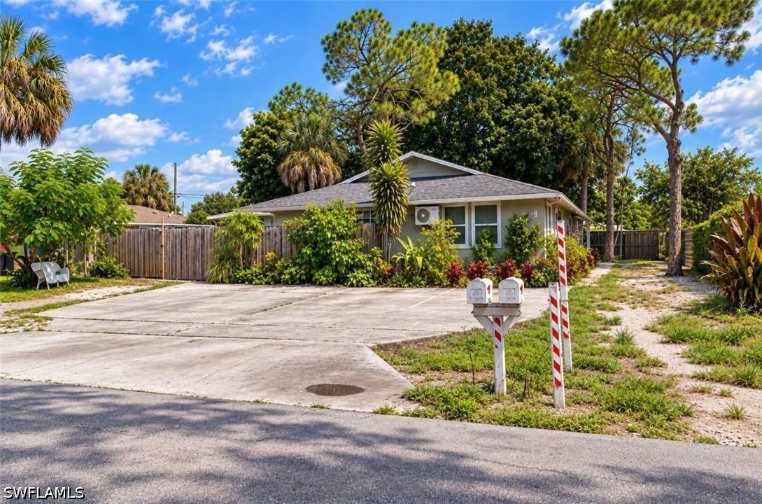 1738 41st St., Naples, FL 34116