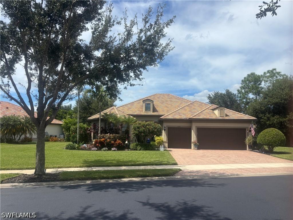 7230 Live Oak Dr., Naples, FL 34114