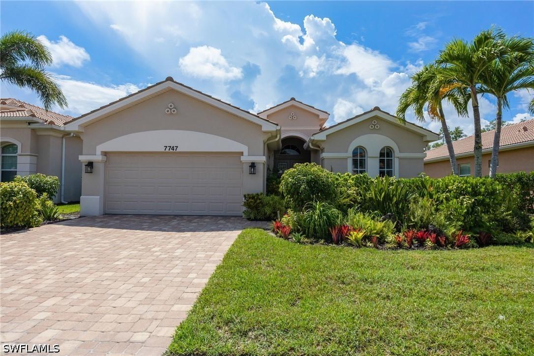 7747 Martino Cir., Naples, FL 34112