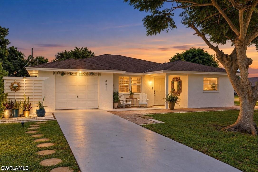 3511 Caloosa St., Naples, FL 34112