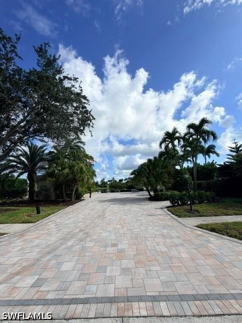 4609 Southern Breeze Dr., Naples, FL 34114