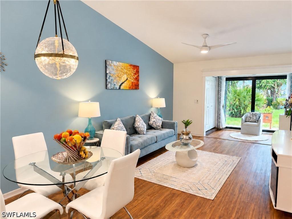 2017 Pine Isle Ln., Naples, FL 34112