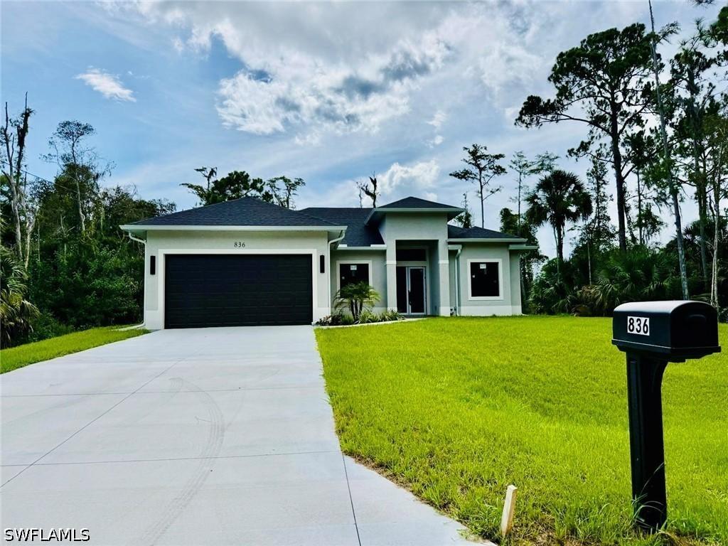 836 Chapman Ave., Lehigh Acres, FL 33974