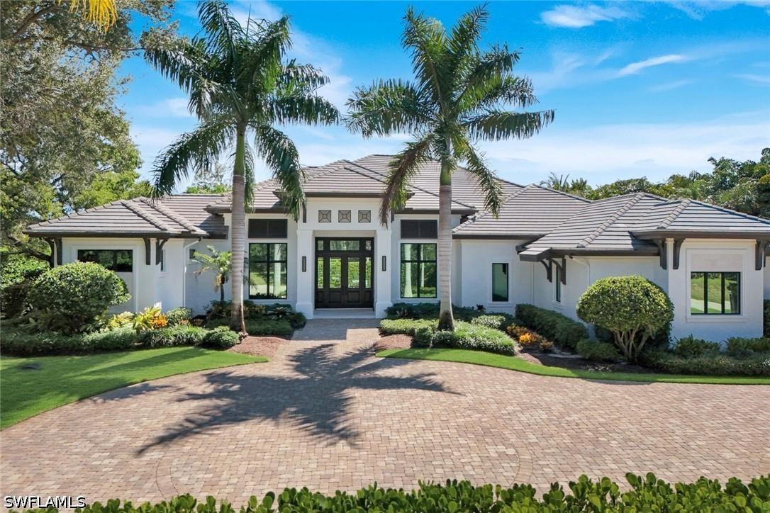112 Hickory Rd., Naples, FL 34108