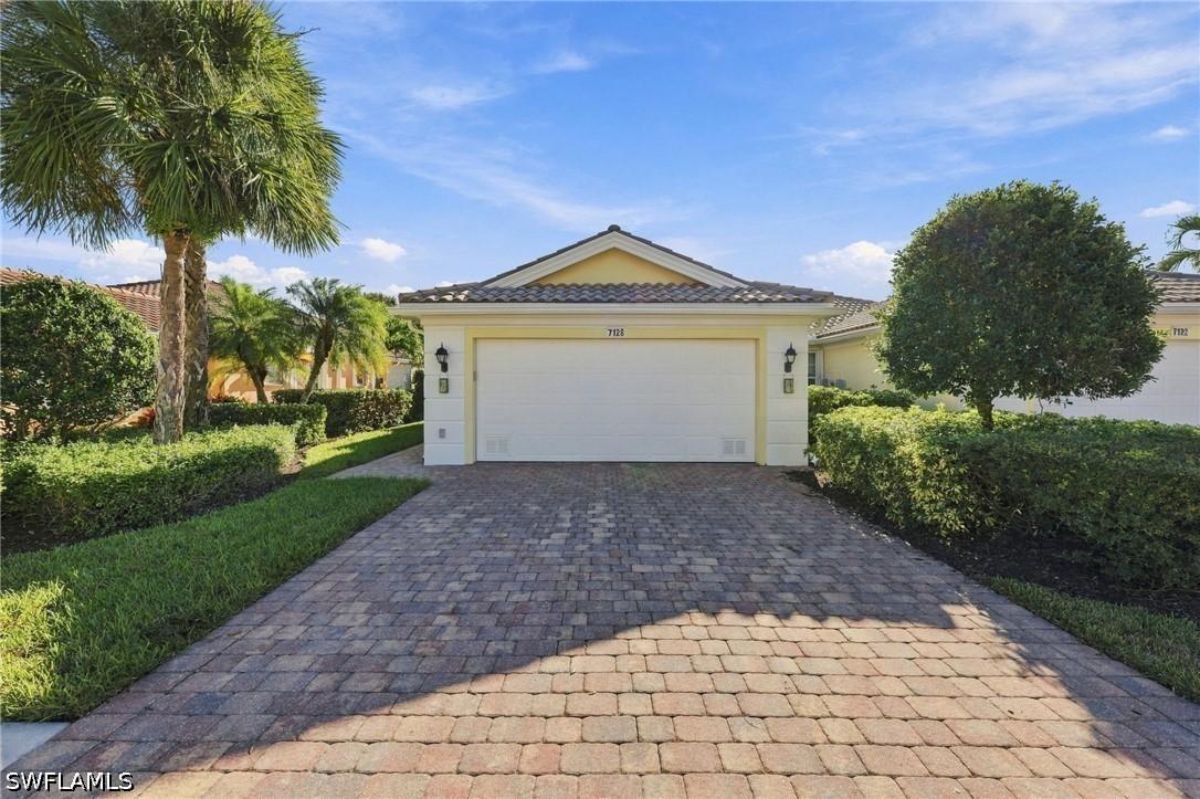 7128 Marconi Ct., Naples, FL 34114