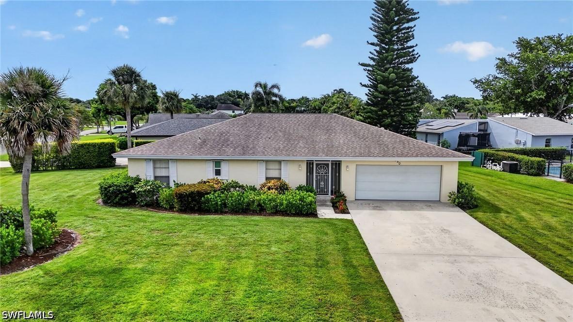 450 Huntington Dr., Naples, FL 34109