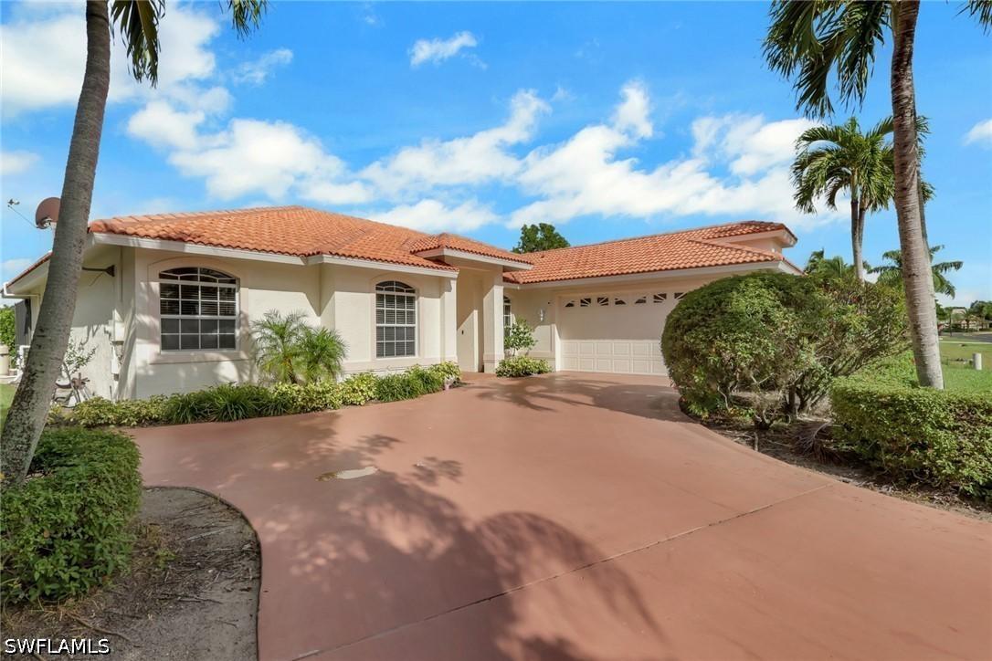 28380 Del Lago Way, Bonita Springs, FL 34135