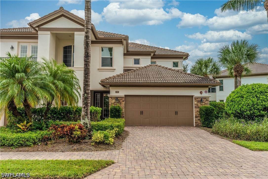 8070 Players Cove Dr. #102, Naples, FL 34113