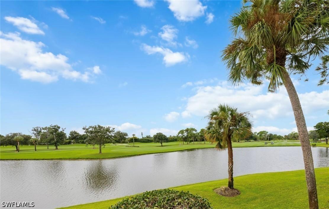 225 Wildwood Ln., Naples, FL 34105