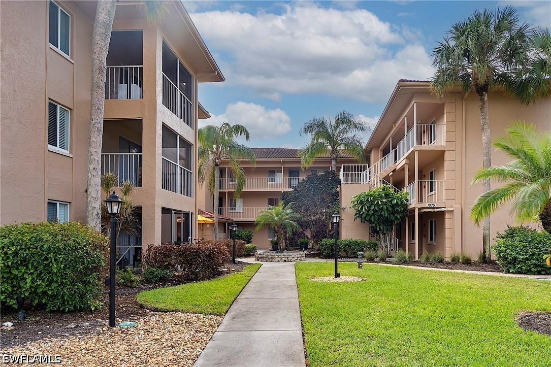 1075 Foxfire Ln. #310, Naples, FL 34104