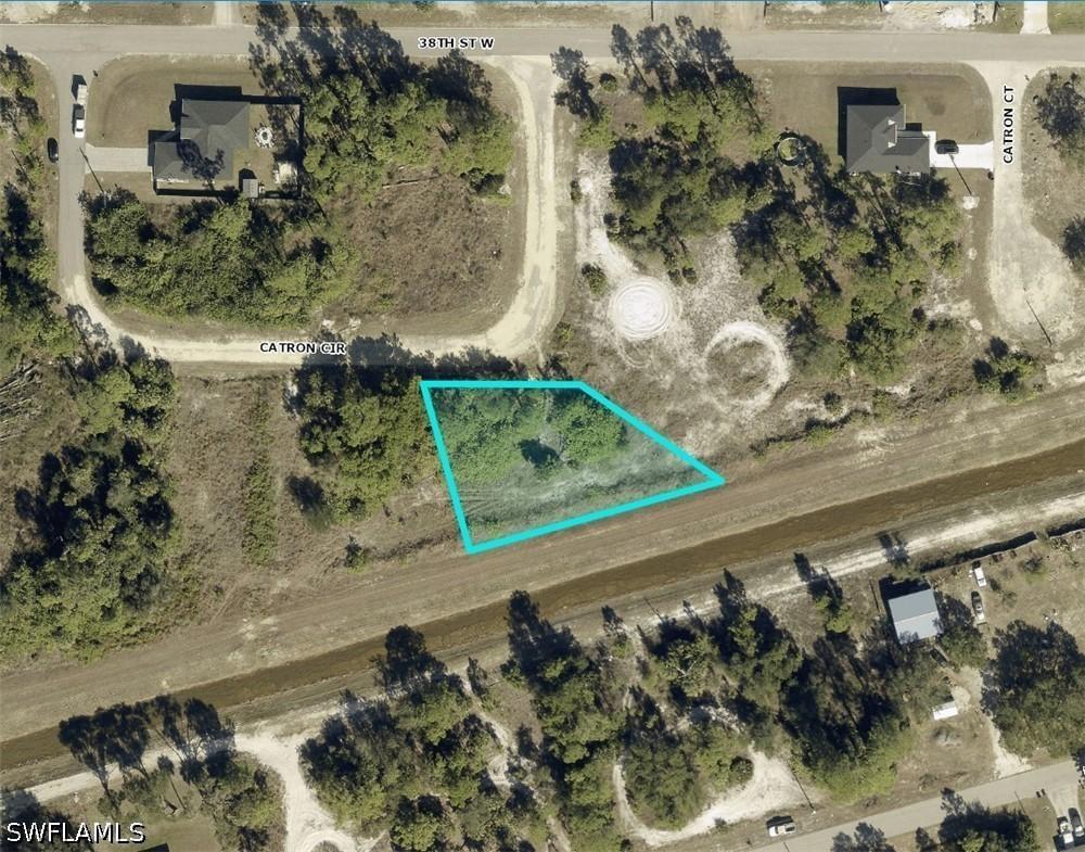 2517 Catron Cir., Lehigh Acres, FL 33971