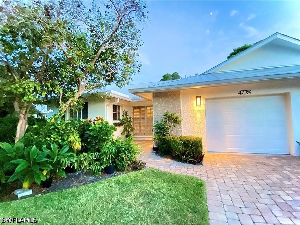 4728 West Blvd. #N8, Naples, FL 34103