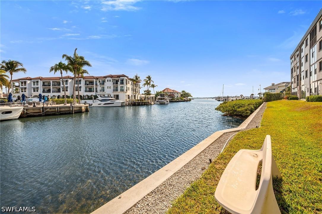 803 River Point Dr. #306B, Naples, FL 34102