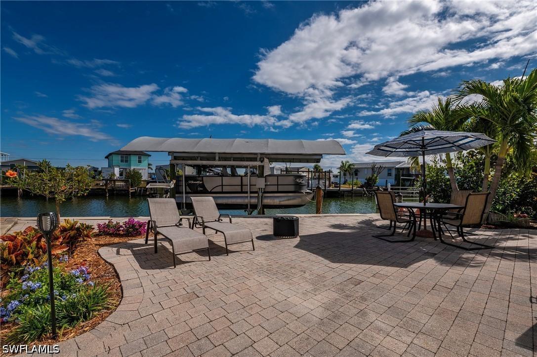 23 Nancy Ln., Fort Myers Beach, FL 33931