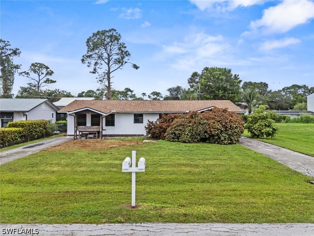 1341 Center Ln., Naples, FL 34110