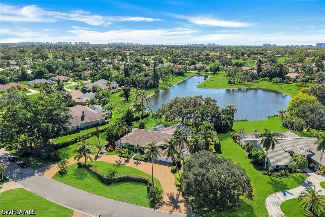 1924 Empress Ct., Naples, FL 34110