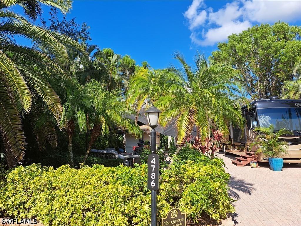 4786 Southern Breeze Dr., Naples, FL 34114