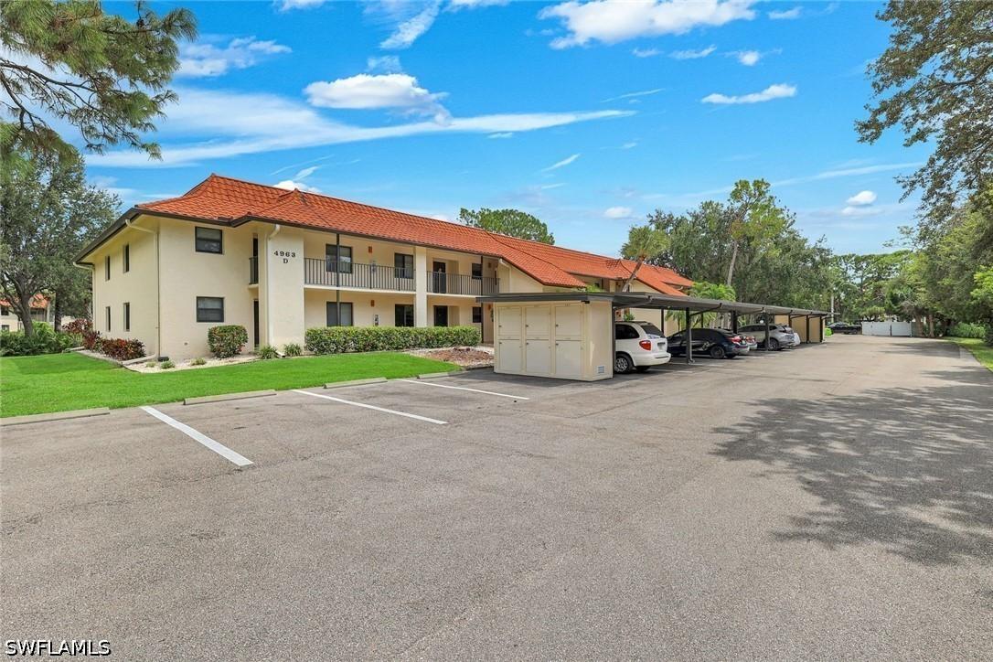 4963 Pepper Cir. #D-102, Naples, FL 34113