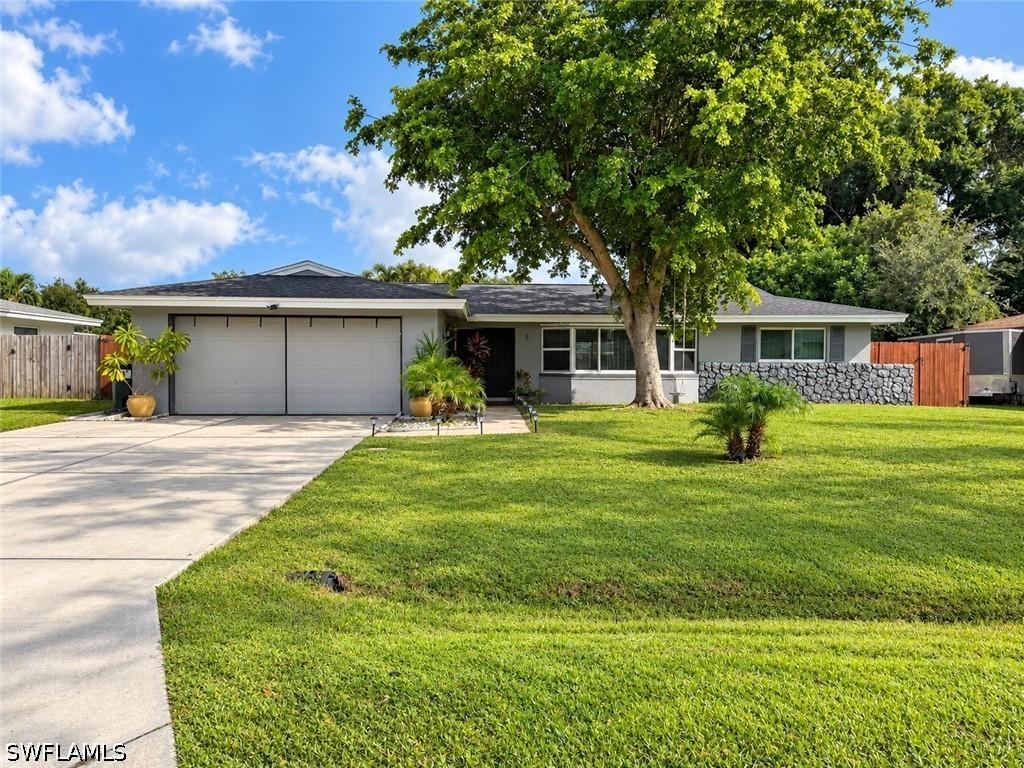 1643 N Hermitage Rd., Fort Myers, FL 33919