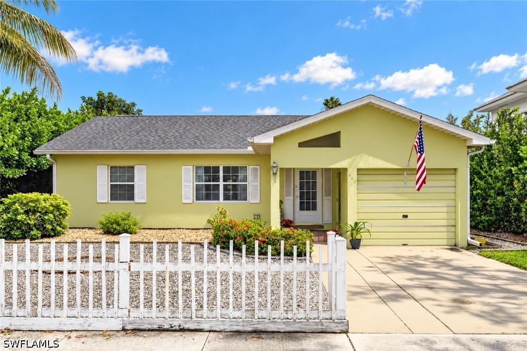 442 Central Ave., Naples, FL 34102