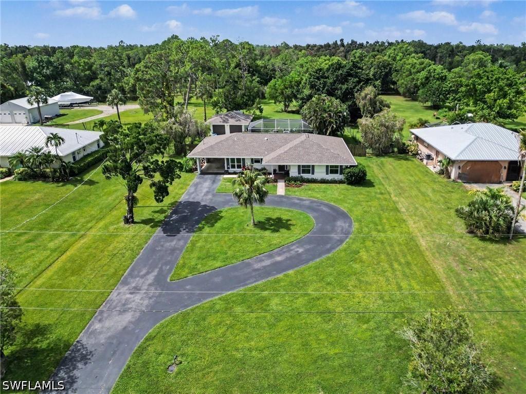 5272 Myrtle Ln., Naples, FL 34113