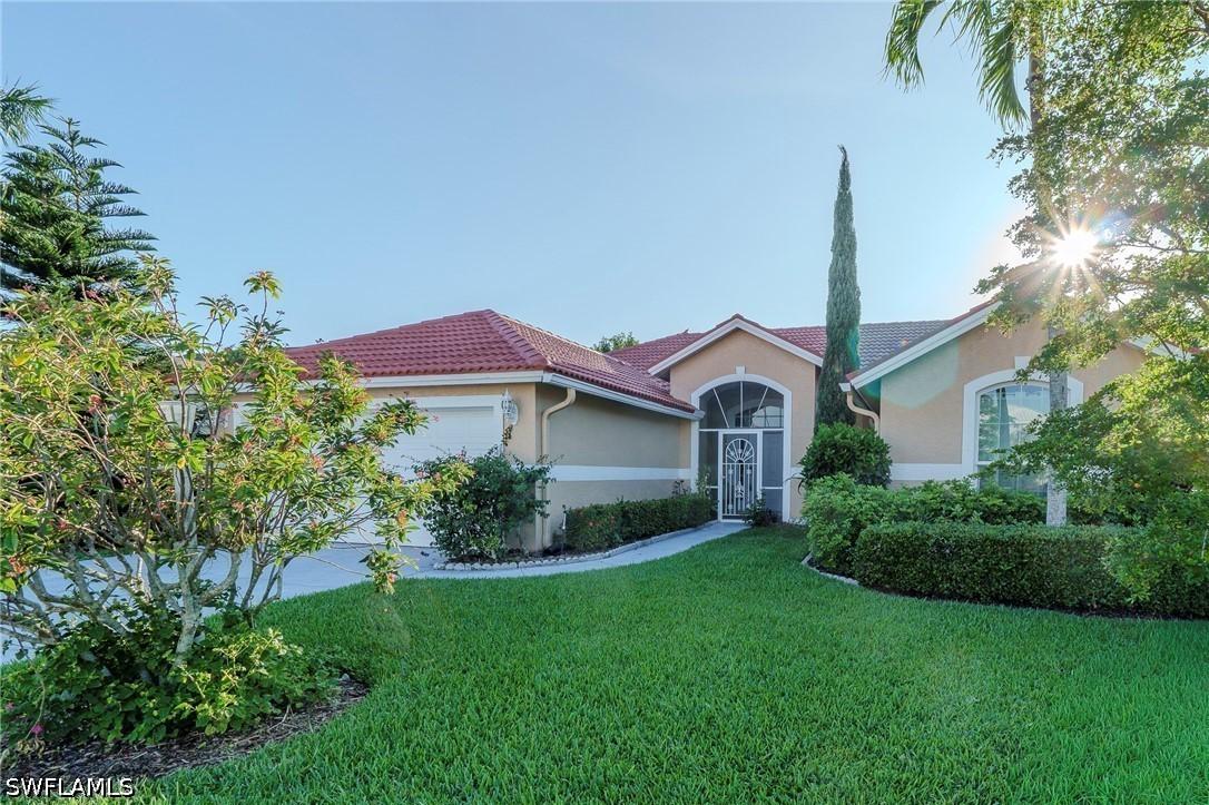 1945 E Crown Pointe Blvd., Naples, FL 34112