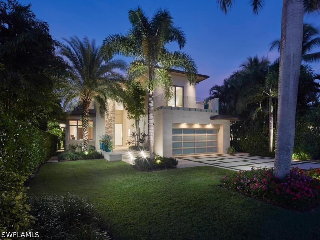 355 7th Ave., Naples, FL 34102