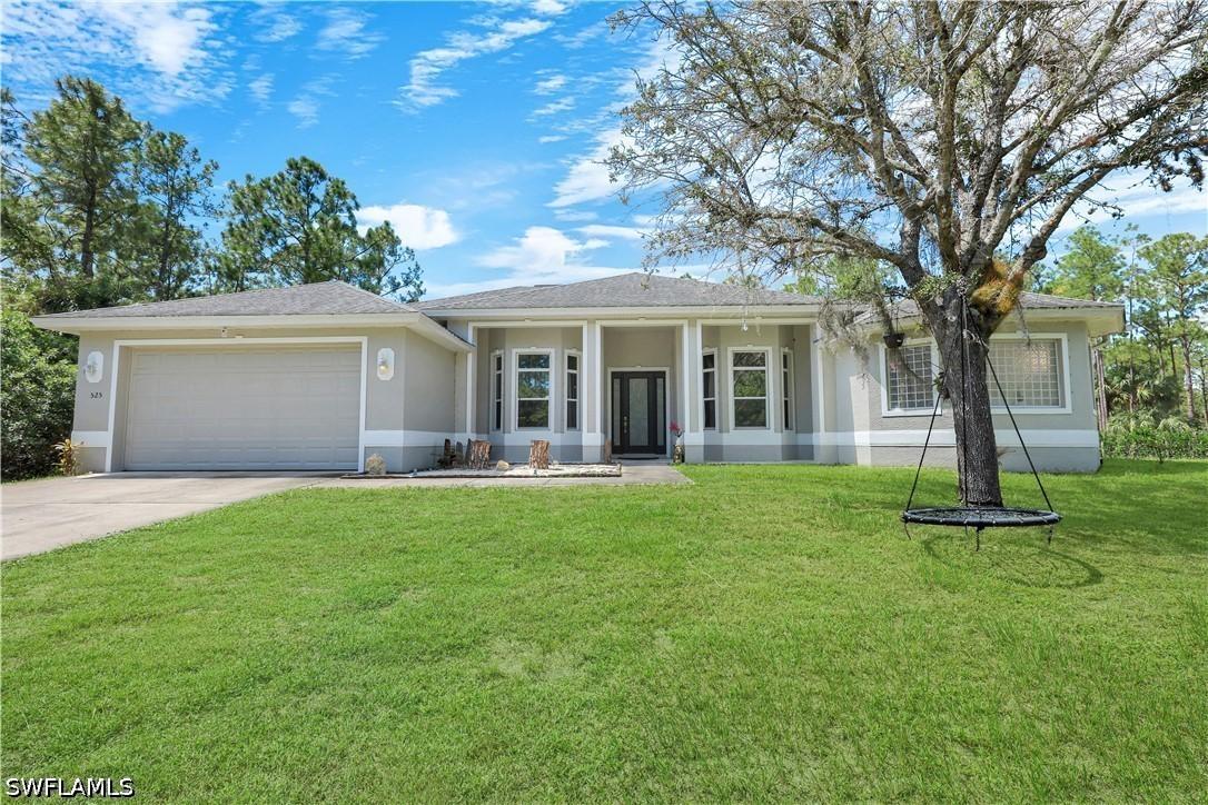 525 Desoto Blvd., Naples, FL 34120