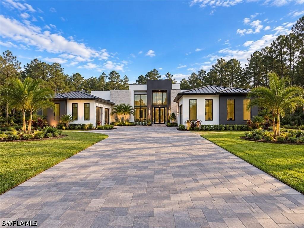 2439 Golden Gate Blvd., Naples, FL 34120