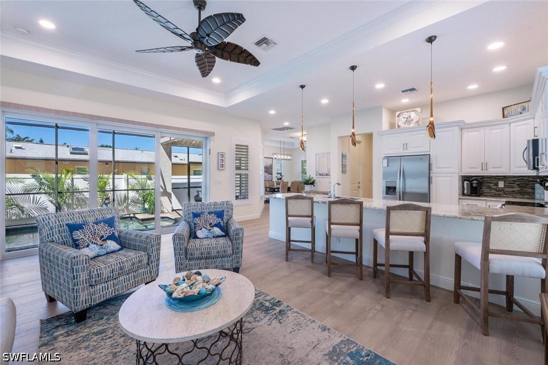 730 95th Ave., Naples, FL 34108