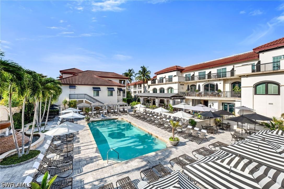 221 9th St. #123, Naples, FL 34102