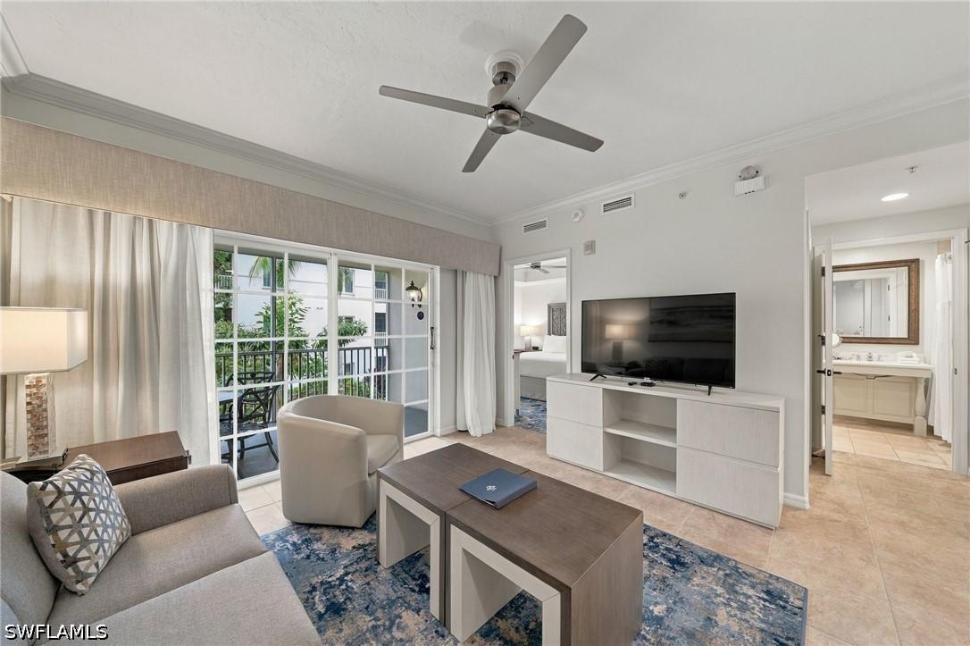 221 9th St. #219, Naples, FL 34102