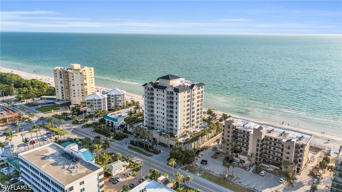 9235 Gulf Shore Dr. #PH-01, Naples, FL 34108