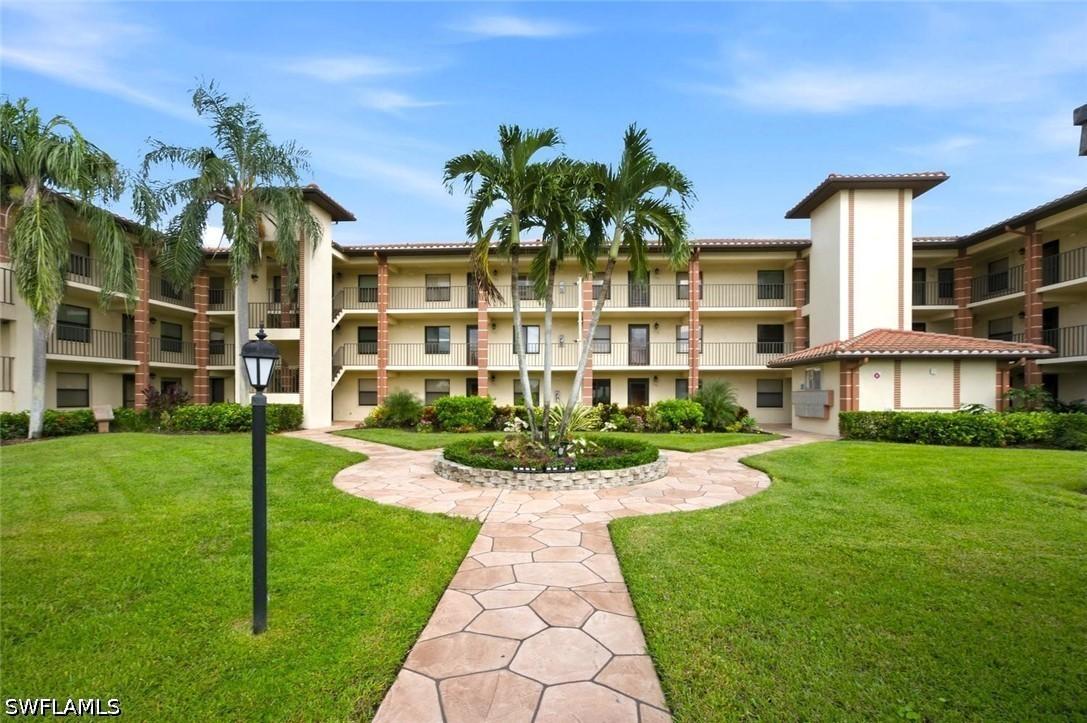 7240 Coventry Ct. #329, Naples, FL 34104