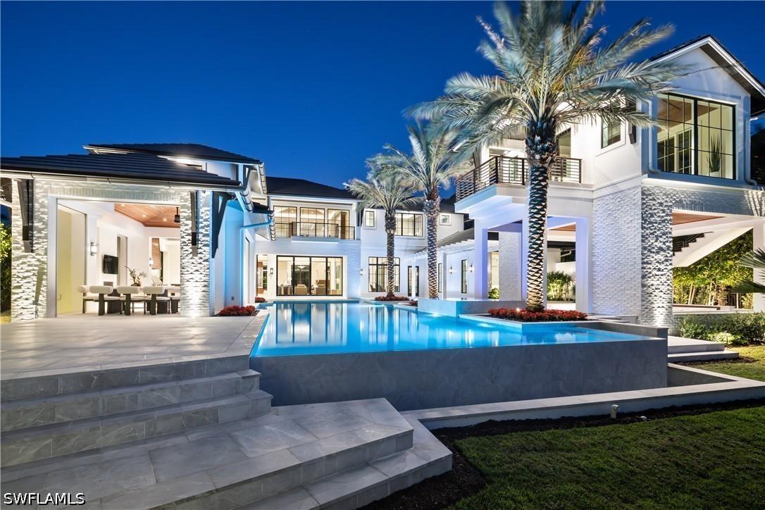 616 Bougainvillea Rd., Naples, FL 34102
