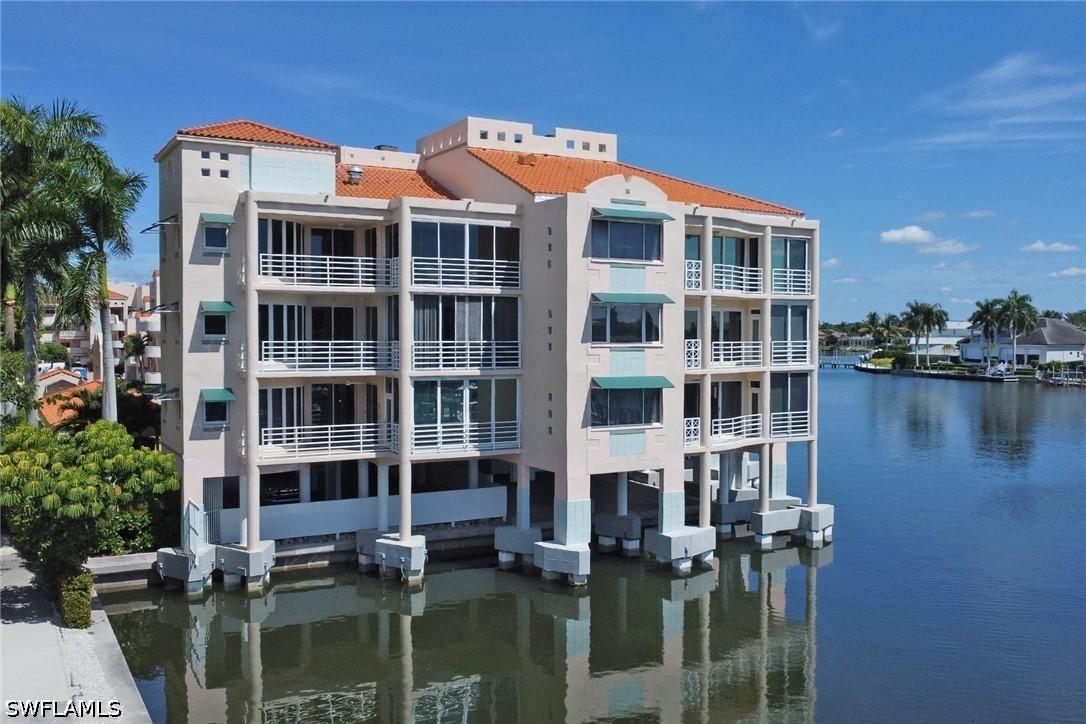 4500 Gulf Shore Blvd. #1-211, Naples, FL 34103
