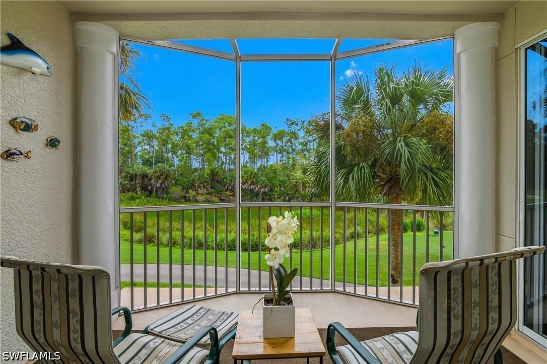4863 Hampshire Ct. #104, Naples, FL 34112