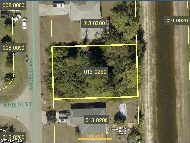 1028 Angelo Ave., Lehigh Acres, FL 33971