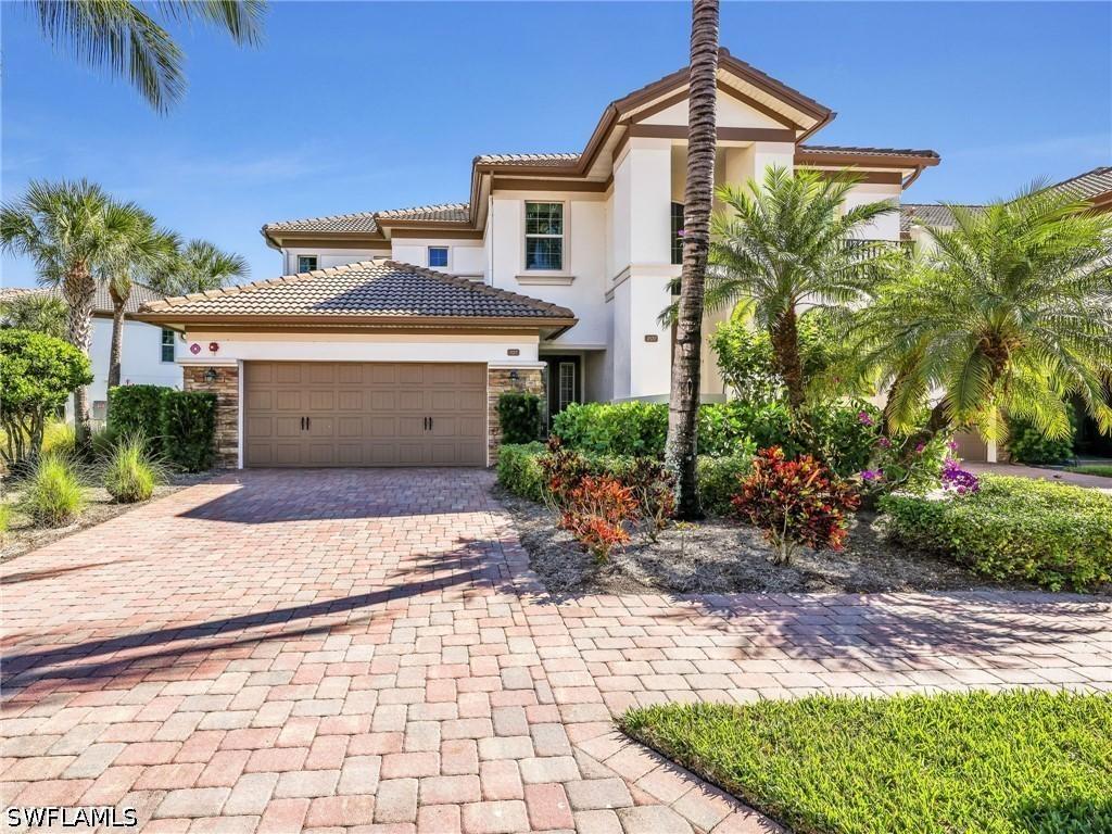 8060 Players Cove Dr. #101, Naples, FL 34113