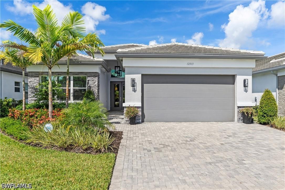 12303 Bonnet Dr., Naples, FL 34120