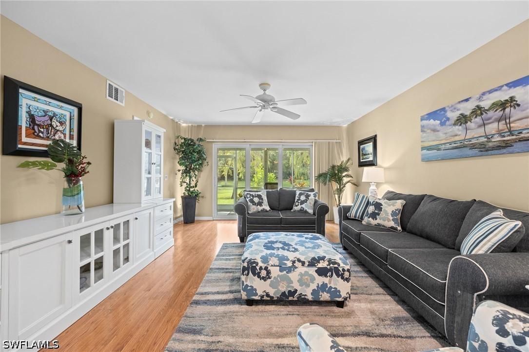 257 Robin Hood Cir. #101, Naples, FL 34104